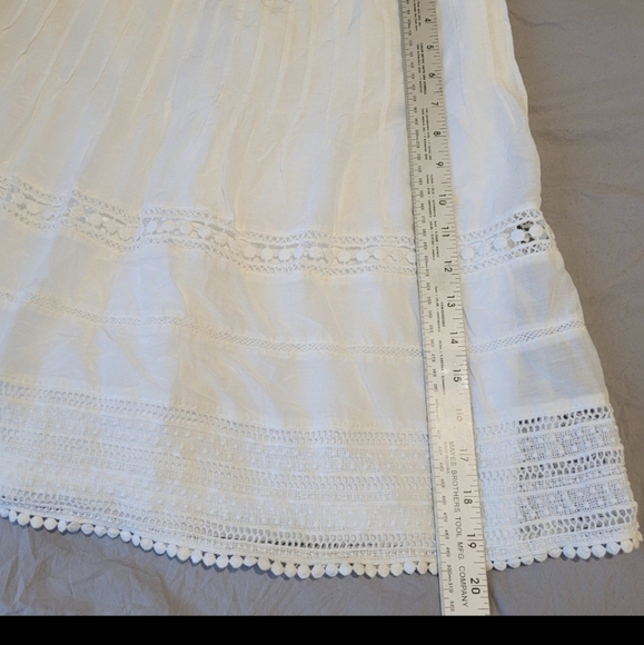 Ann Taylor Womens SZ 4 Silk blend White skirt pintuck pleating lace trim lined - Picture 7 of 8